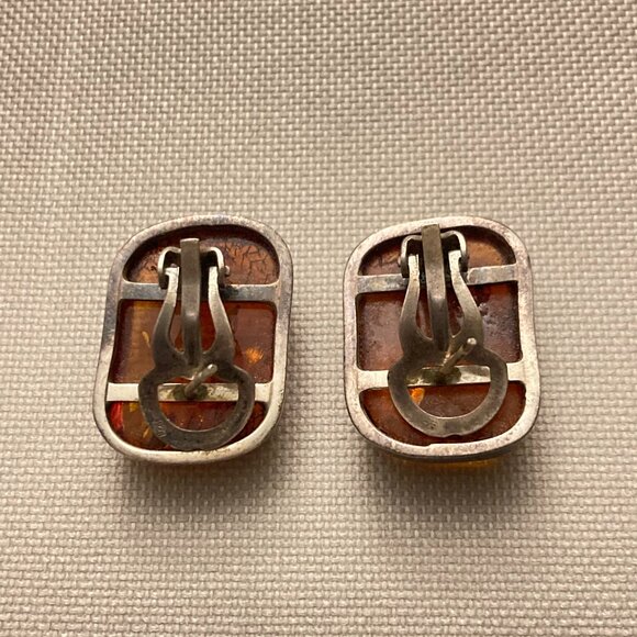 Vintage Sterling Silver and Amber Cabochon Earrings - Picture 4 of 4